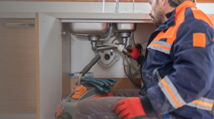 Professional slab leak plumber services in Desoto, TX